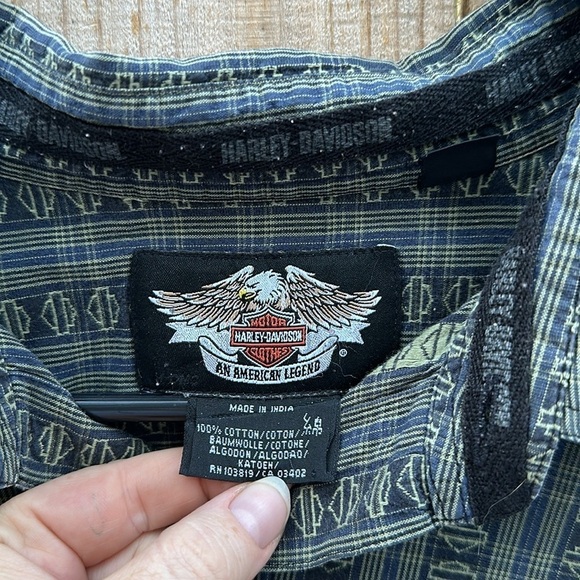 Harley Davidson, short sleeve button-down size extra large - Picture 4 of 7